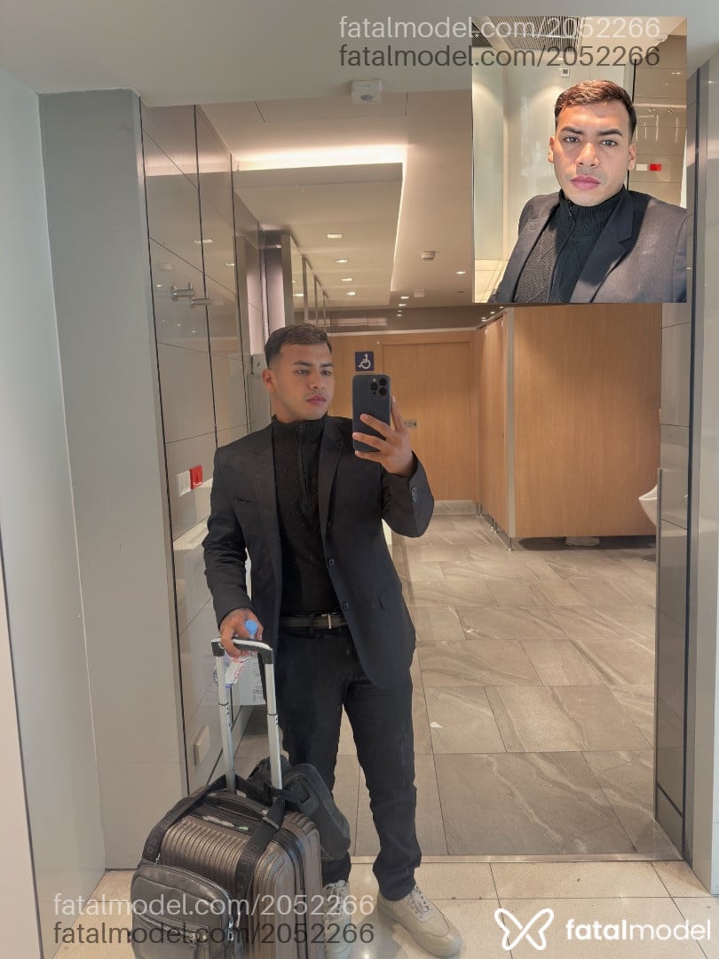 Acompanhante homem com cabelo castanho de olhos pretos em Castanhal Acompanhante homem com cabelo castanho de olhos pretos em Castanhal - Ronn