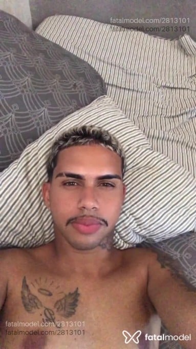 Acompanhante homem morena (o) de olhos mel em Vila Velha - Pedro