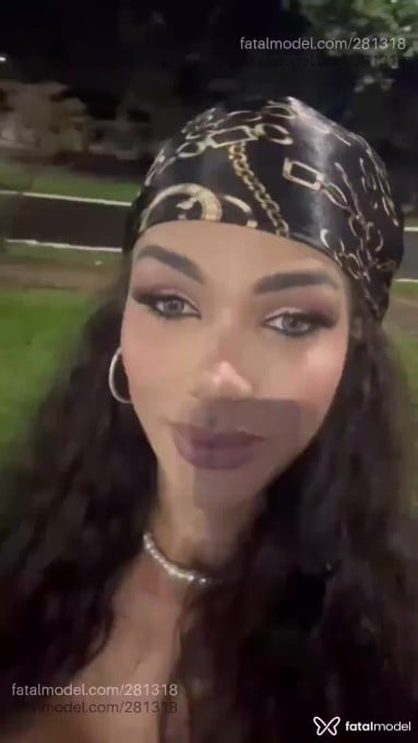 Acompanhante travesti com cabelo castanho de olhos castanhos em Cruz Alta - SHERON