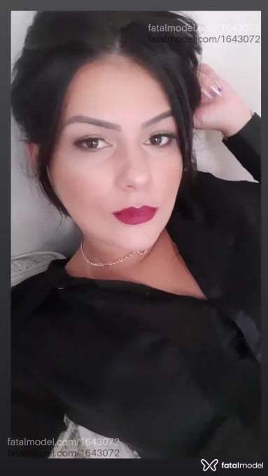 Acompanhante mulher com cabelo castanho de olhos castanhos em Angra dos Reis - Fernanda Gouveia