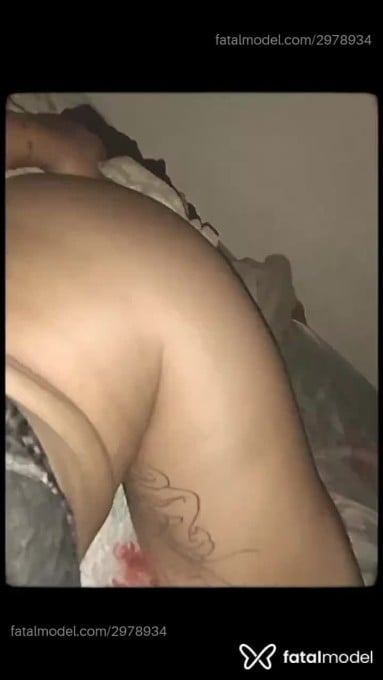 Acompanhante mulher morena (o) de olhos pretos - Vitória Acompanhante mulher morena (o) de olhos pretos - Vitória