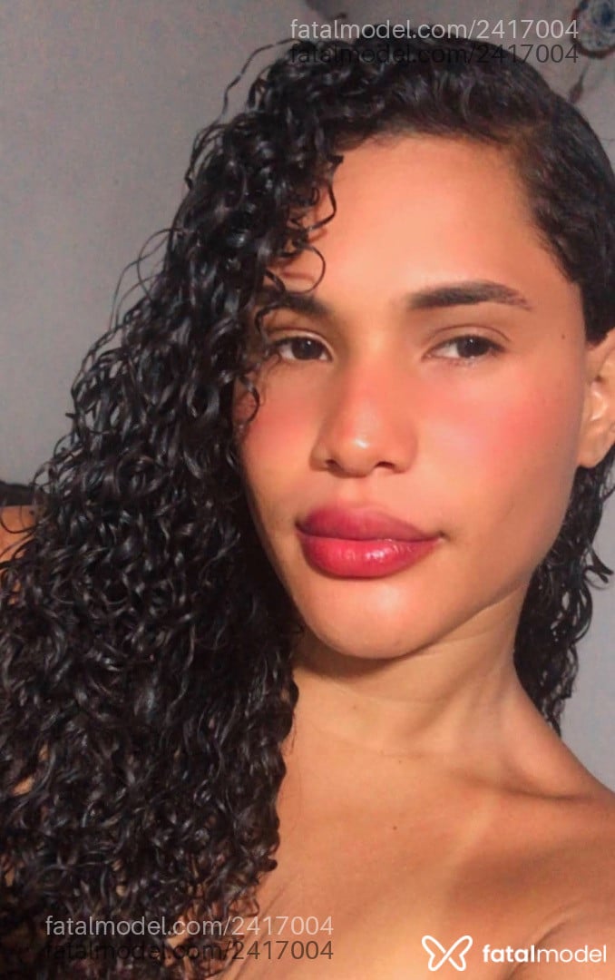 Acompanhante mulher trans morena (o) de olhos castanhos em Salvador - Bella