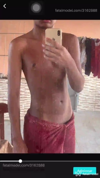 Acompanhante homem com cabelo castanho de olhos castanhos em Duque de Caxias - Kauan