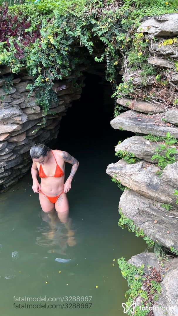 Acompanhante mulher loira (o) de olhos castanhos em Aquidauana - Gabriela
