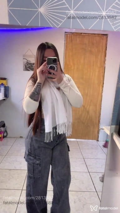 Acompanhante mulher com cabelo castanho de olhos castanhos em Bento Gonçalves Acompanhante mulher com cabelo castanho de olhos castanhos em Bento Gonçalves - Natss