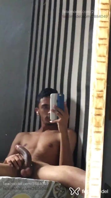 Acompanhante homem com cabelo castanho de olhos castanhos em Caruaru - Gael özkan