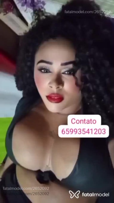 Acompanhante mulher morena (o) de olhos pretos em Sinop - Morena