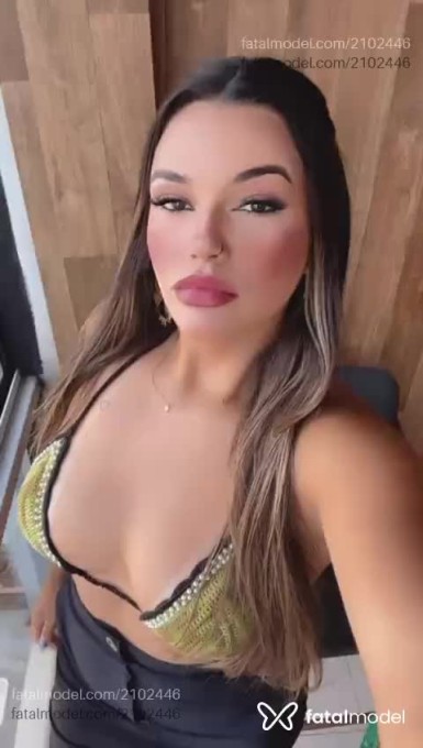 Acompanhante mulher com cabelo castanho de olhos castanhos em Goiânia - Cristina