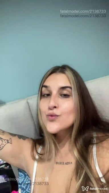 Acompanhante mulher com cabelo castanho de olhos mel em São Paulo - Lua