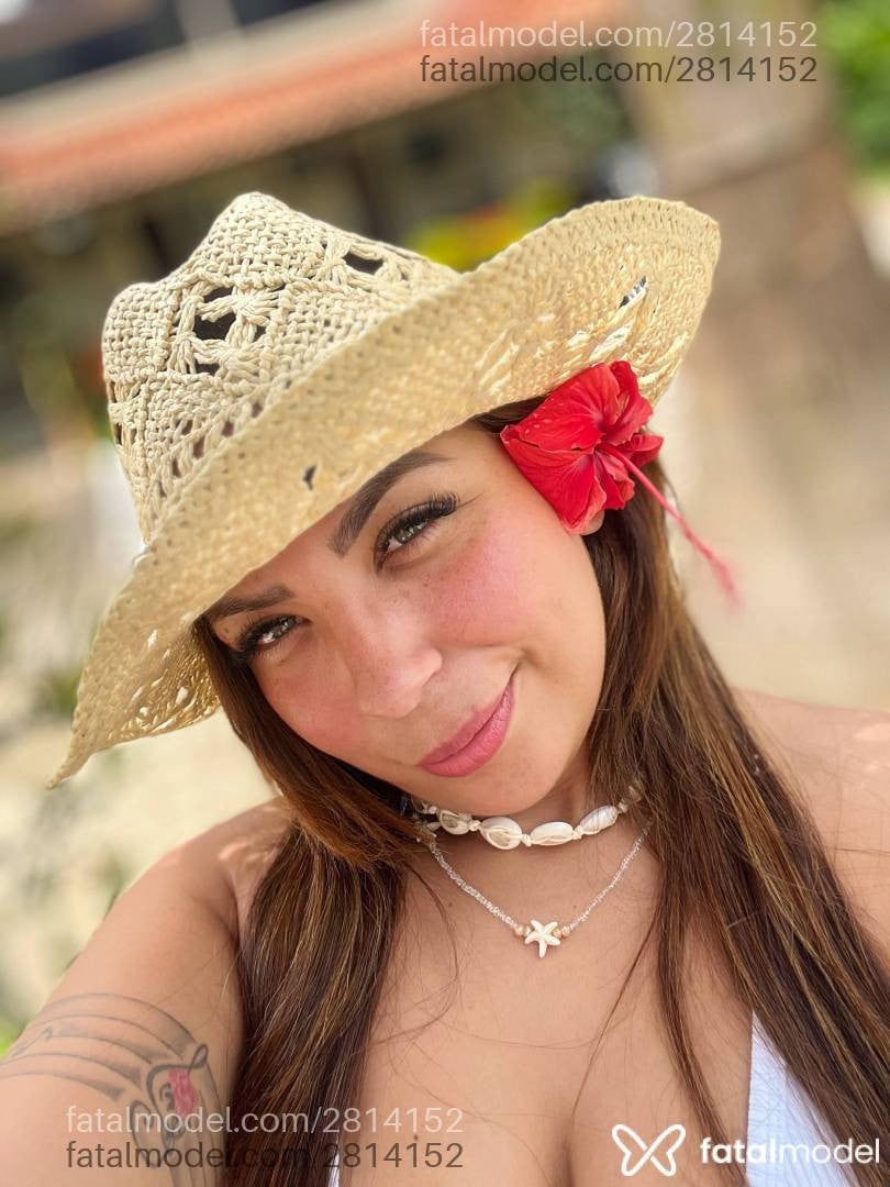 Acompanhante mulher com cabelo castanho de olhos verdes em Indaiatuba Acompanhante mulher com cabelo castanho de olhos verdes em Indaiatuba - Isabela Duarte