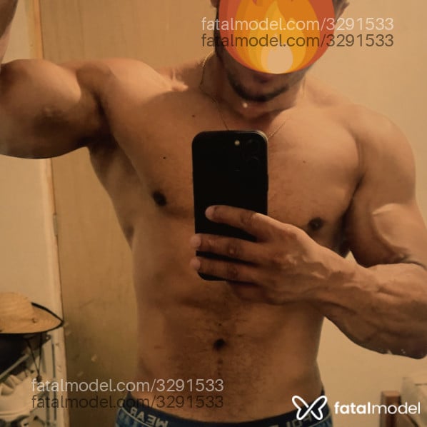 Acompanhante homem morena (o) de olhos pretos em São Paulo - Dommm