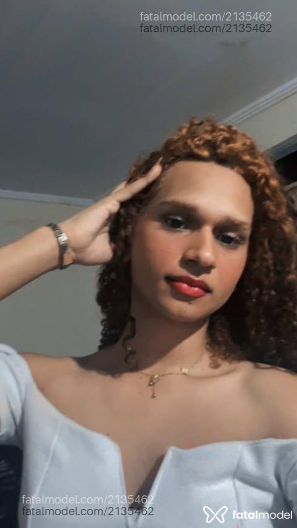 Acompanhante mulher trans morena (o) de olhos castanhos em Juazeiro - Maria