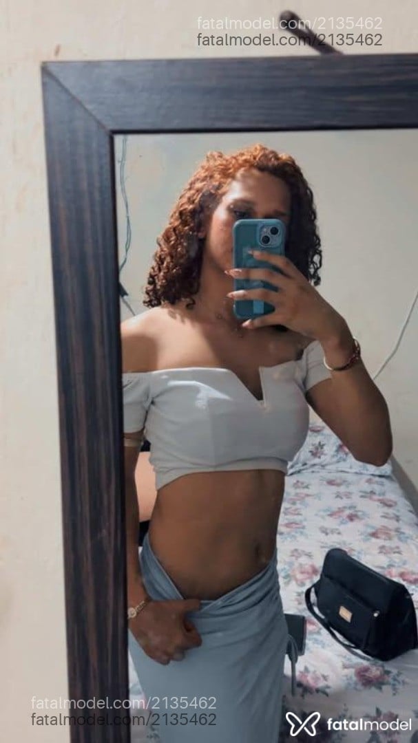 Acompanhante mulher trans morena (o) de olhos castanhos em Juazeiro - Maria