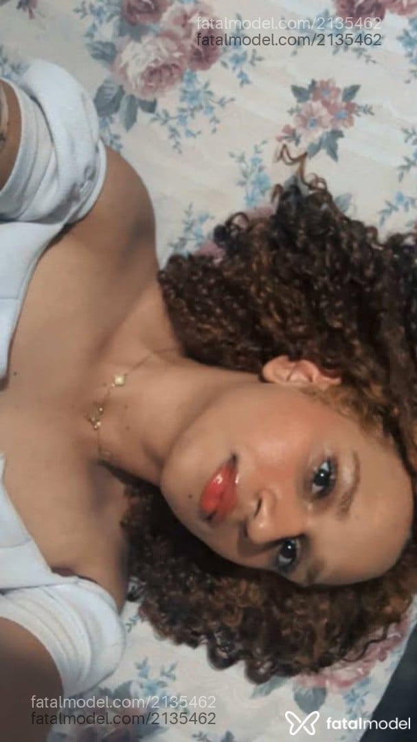 Acompanhante mulher trans morena (o) de olhos castanhos em Juazeiro - Maria