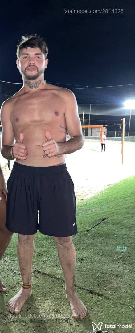 Acompanhante homem com cabelo castanho de olhos castanhos em Ribeirão Preto - Arthur Tavares