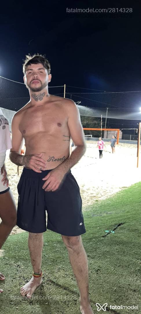 Acompanhante homem com cabelo castanho de olhos castanhos em Ribeirão Preto - Arthur Tavares