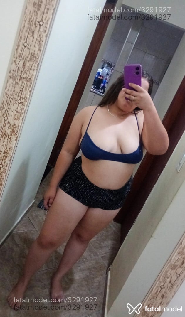 Acompanhante mulher com cabelo castanho de olhos castanhos em Campinas - Gomes