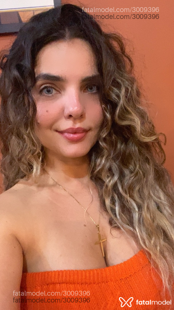 Acompanhante mulher loira (o) de olhos castanhos em São José dos Campos Acompanhante mulher loira (o) de olhos castanhos em São José dos Campos - Débora Galdino