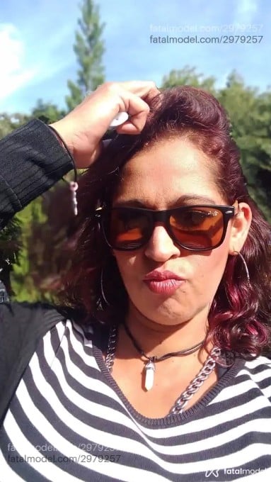 Acompanhante mulher com cabelo castanho de olhos castanhos - Allana Martins Acompanhante mulher com cabelo castanho de olhos castanhos - Allana Martins
