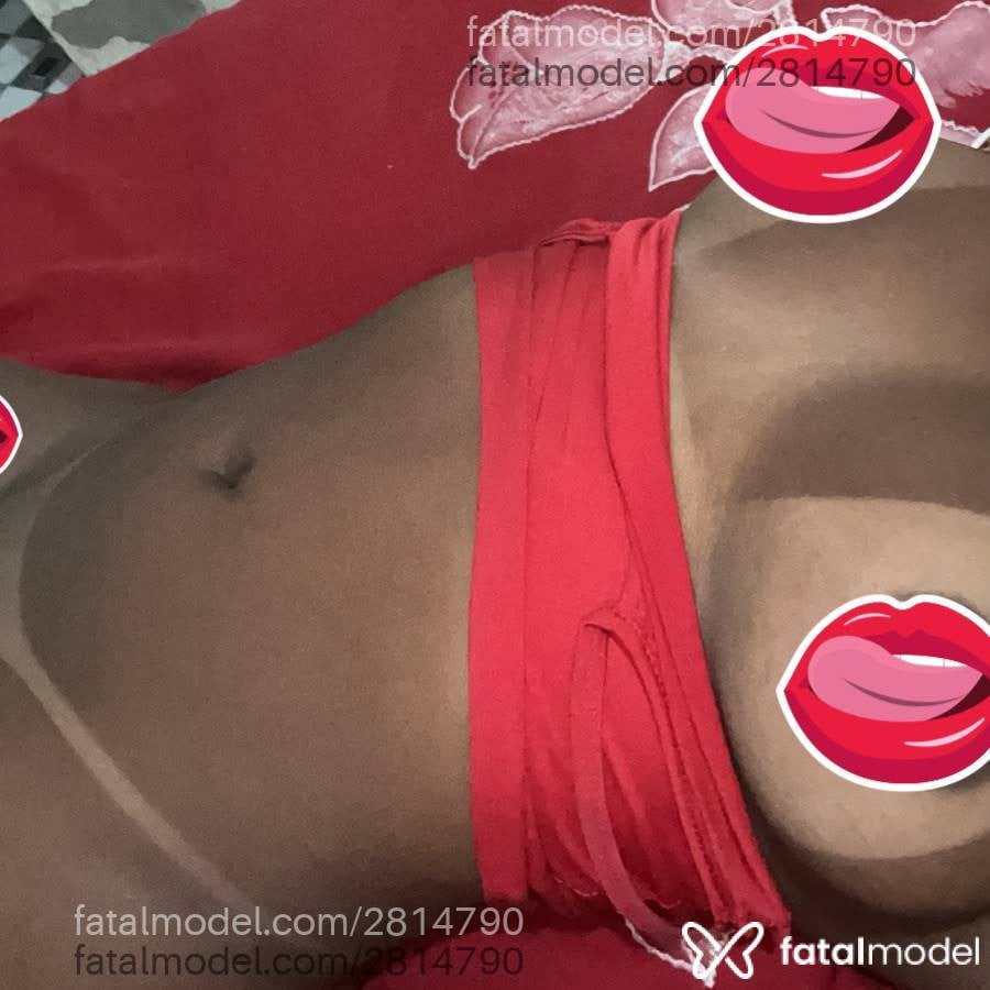 Acompanhante mulher morena (o) de olhos pretos - Nayroby