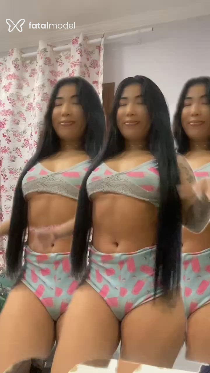 Acompanhante mulher morena (o) de olhos azuis em Manaus Acompanhante mulher morena (o) de olhos azuis em Manaus - Clara