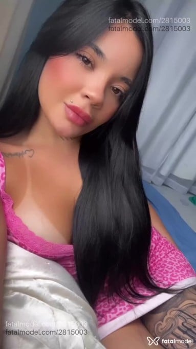 Acompanhante mulher morena (o) de olhos castanhos em Uberlândia - Angel