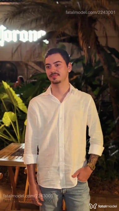 Acompanhante homem com cabelo castanho de olhos castanhos em Porto Alegre - Lucca Bernades