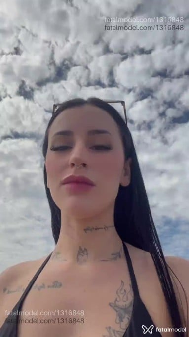 Acompanhante mulher morena (o) de olhos castanhos - Luiza