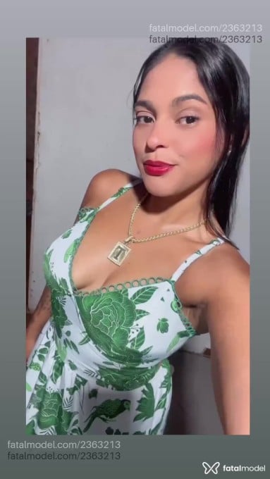 Acompanhante mulher morena (o) de olhos pretos - Letícia Acompanhante mulher morena (o) de olhos pretos - Letícia