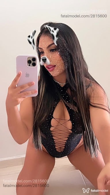 Acompanhante mulher morena (o) de olhos castanhos em Itapema - Melissa