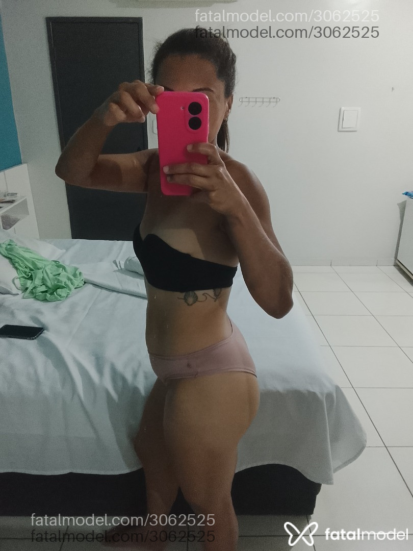Acompanhante mulher com cabelo castanho de olhos castanhos em Floriano - Safira