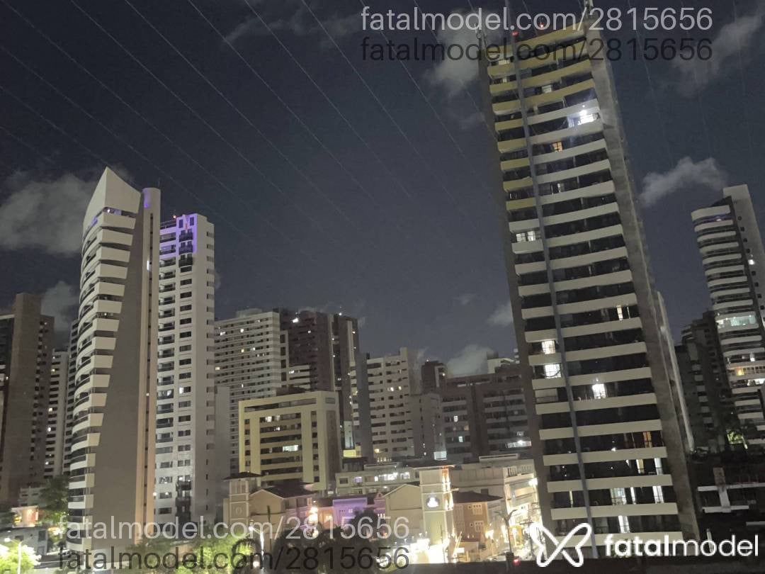 Acompanhante mulher morena (o) de olhos pretos - Cristal