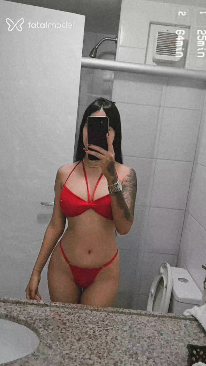 Acompanhante mulher morena (o) de olhos pretos em Fortaleza Acompanhante mulher morena (o) de olhos pretos em Fortaleza - Cristal