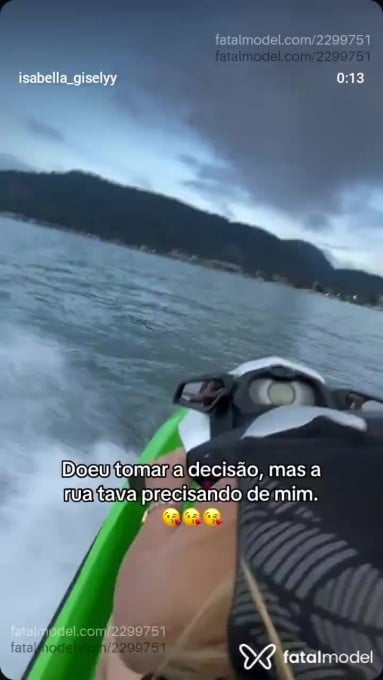Acompanhante mulher com cabelo castanho de olhos castanhos - Sekinha Acompanhante mulher com cabelo castanho de olhos castanhos - Sekinha