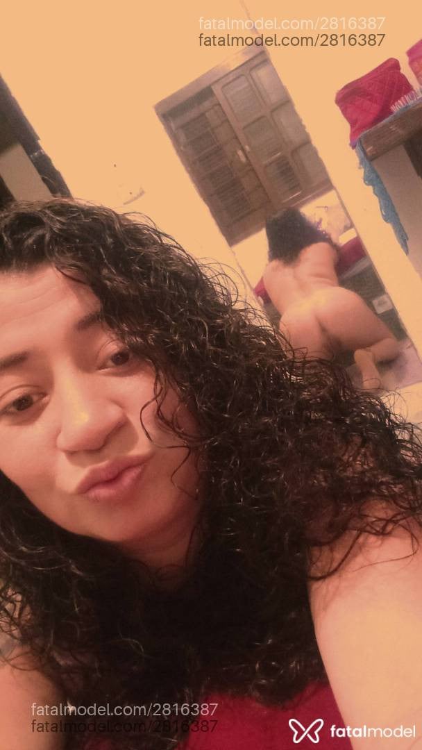 Acompanhante mulher morena (o) de olhos castanhos - Vick
