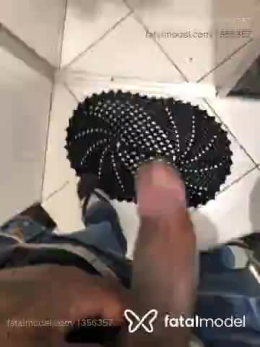Acompanhante homem morena (o) de olhos pretos em Poços de Caldas Acompanhante homem morena (o) de olhos pretos em Poços de Caldas - Pedro