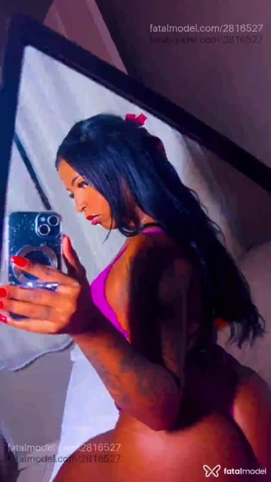 Acompanhante mulher trans morena (o) de olhos castanhos em Vila Velha - Carol