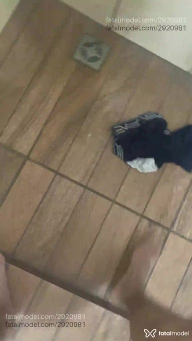 Acompanhante homem com cabelo castanho de olhos castanhos em Toledo Acompanhante homem com cabelo castanho de olhos castanhos em Toledo - Dipers
