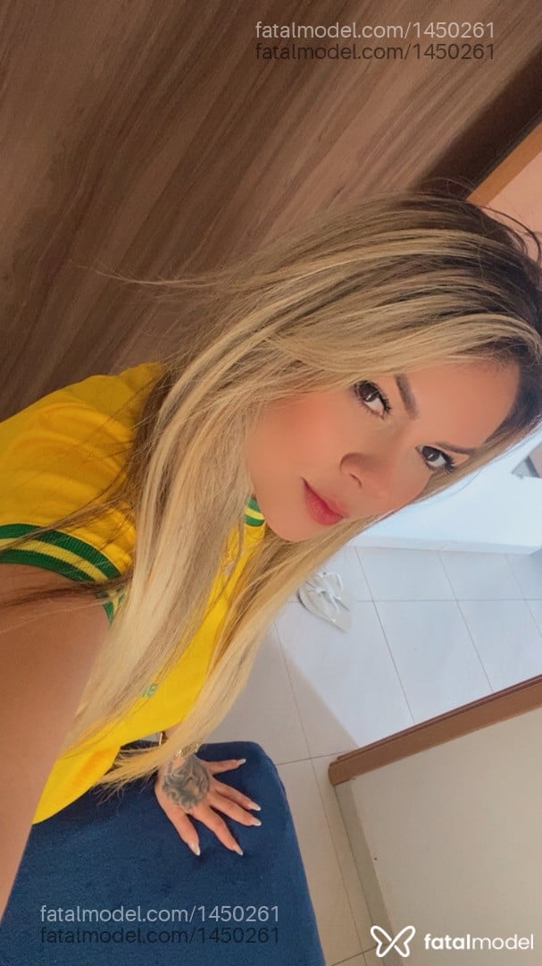 Acompanhante mulher loira (o) de olhos castanhos em Campina Grande - Isis Castelli