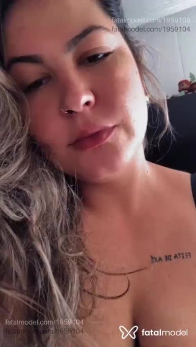 Acompanhante mulher loira (o) de olhos castanhos em Virtual - Bruna Royale