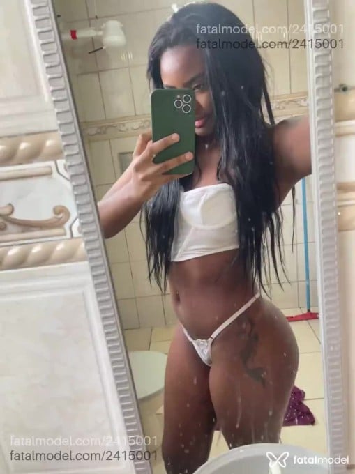 Acompanhante mulher com cabelo castanho de olhos castanhos em Volta Redonda Acompanhante mulher com cabelo castanho de olhos castanhos em Volta Redonda - Vic Alves
