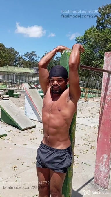 Acompanhante homem morena (o) de olhos castanhos em Virtual Acompanhante homem morena (o) de olhos castanhos em Virtual - Romulo Modelo