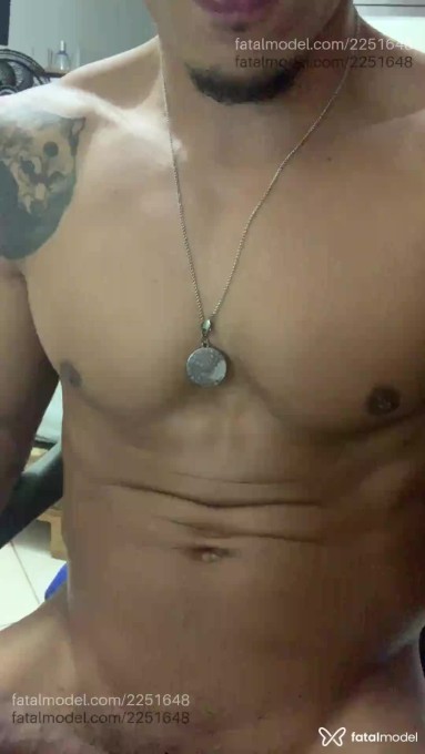 Acompanhante homem morena (o) de olhos pretos em Virtual - Dominus