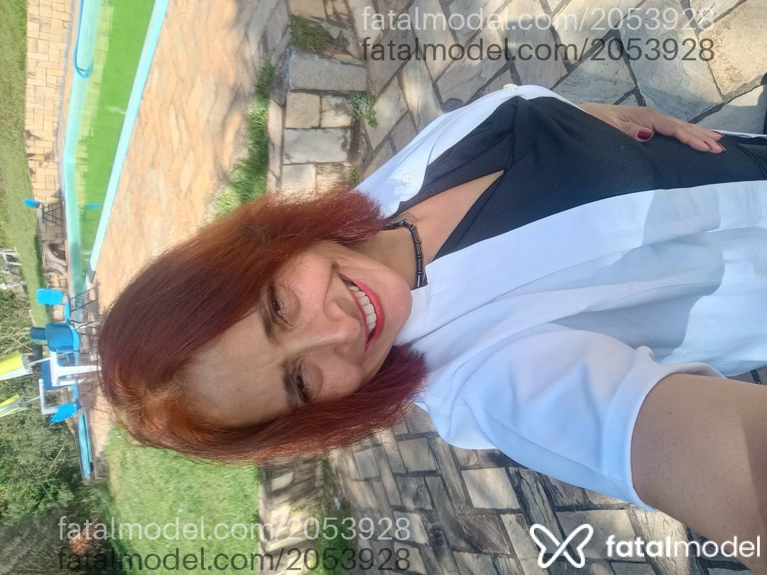 Acompanhante mulher ruiva (o) de olhos castanhos em Santo Antônio da Platina - Eliane Massoterape