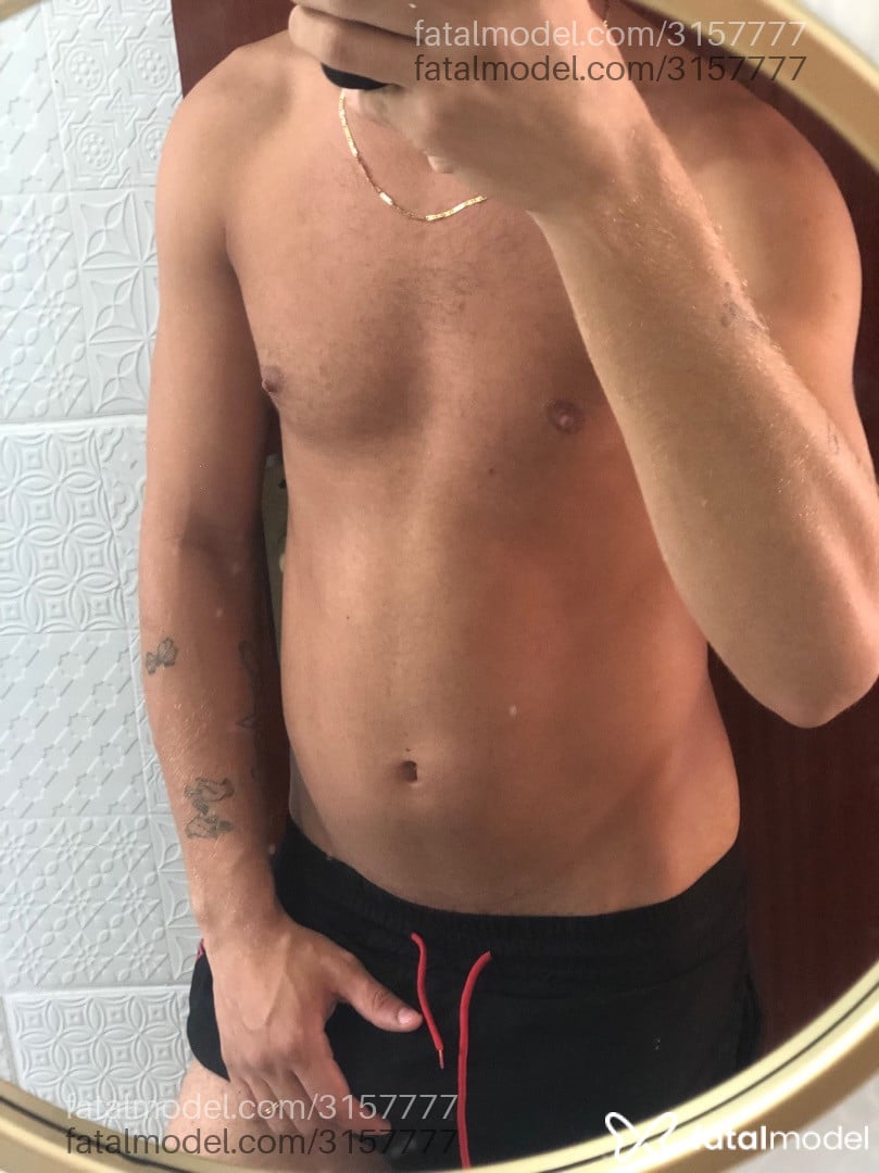 Acompanhante homem com cabelo castanho de olhos castanhos em Saquarema - Gabriel Dlux