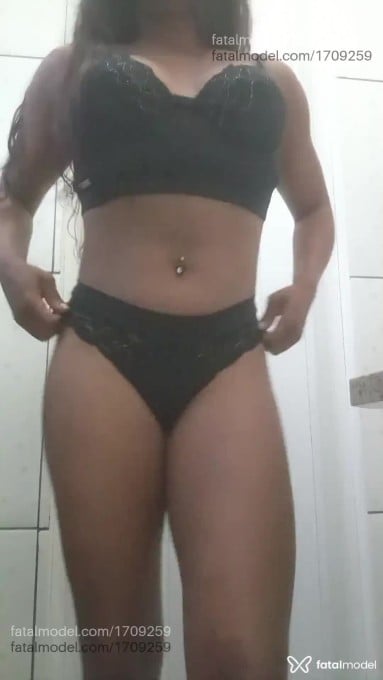 Acompanhante mulher morena (o) de olhos castanhos em Guarantã do Norte - Morena