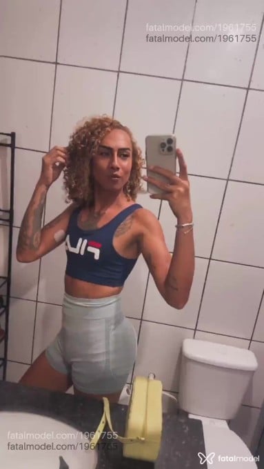 Acompanhante homem loira (o) de olhos castanhos - Aylla Beatriz Acompanhante homem loira (o) de olhos castanhos - Aylla Beatriz