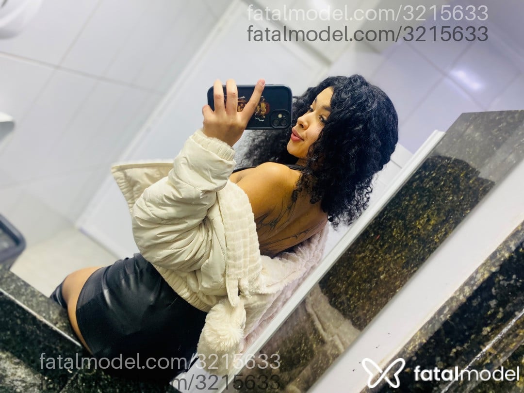 Acompanhante mulher morena (o) de olhos castanhos em Passo Fundo - Mariana