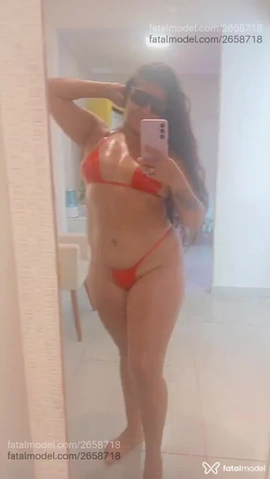 Acompanhante mulher morena (o) de olhos castanhos em Itapetininga Acompanhante mulher morena (o) de olhos castanhos em Itapetininga - Samara Zahir