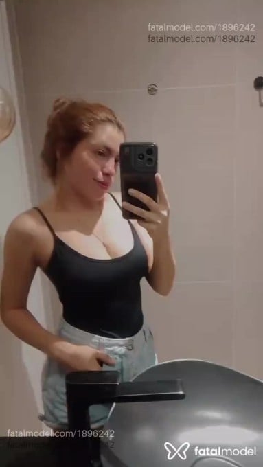 Acompanhante mulher ruiva (o) de olhos castanhos em São Luís - Jade